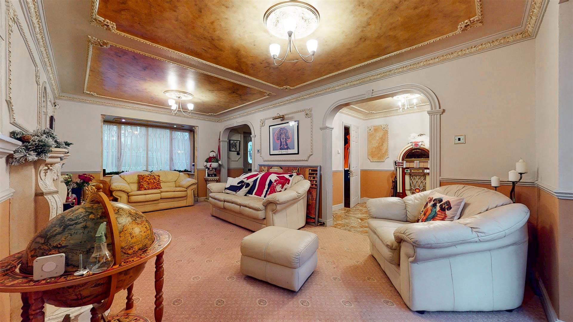 Willen Park Avenue., Willen Park, Milton Keynes, MK15 - Image 3