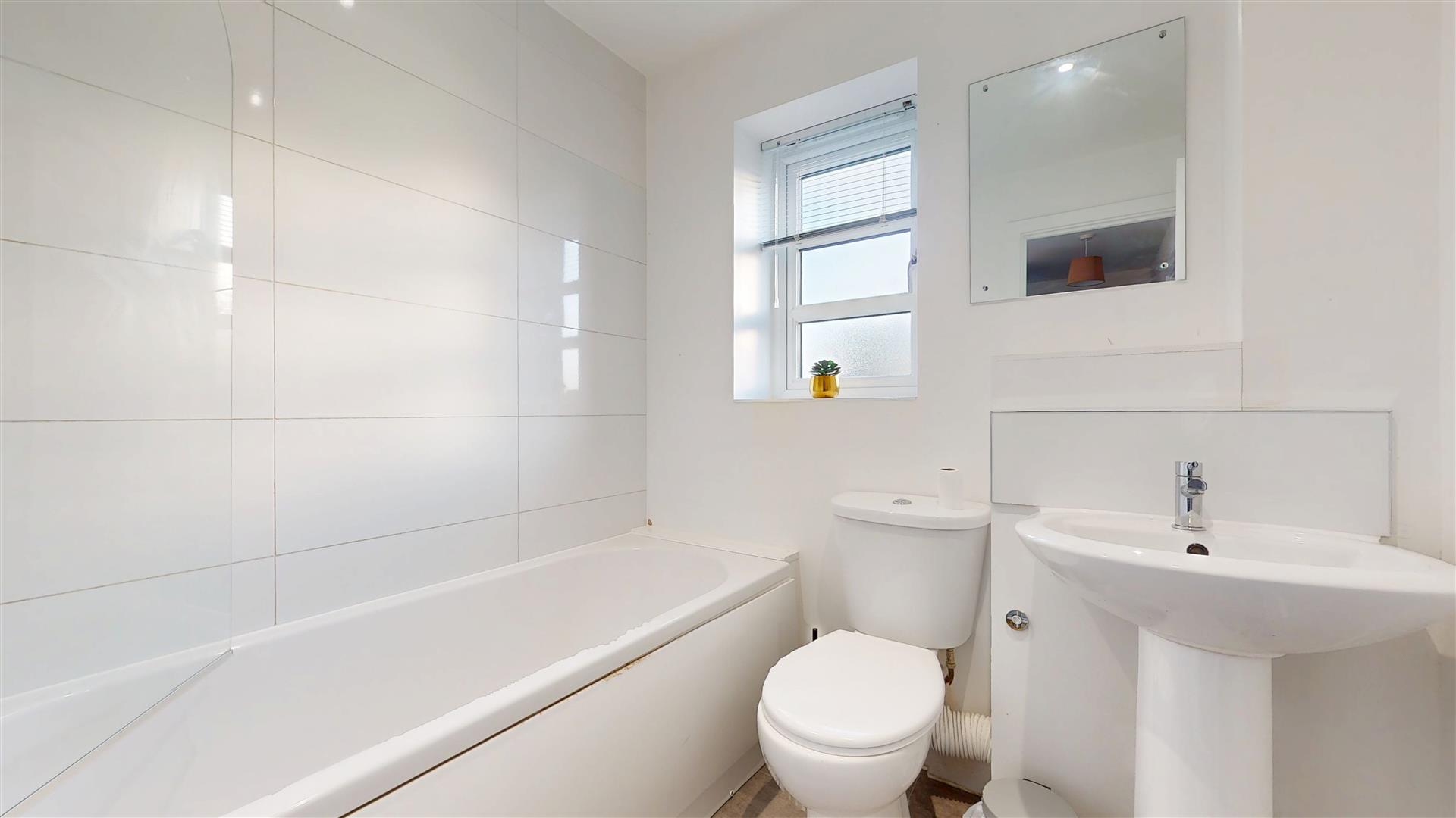 Selkirk Drive, Oakridge Park, Milton Keynes, MK14 - Image 9