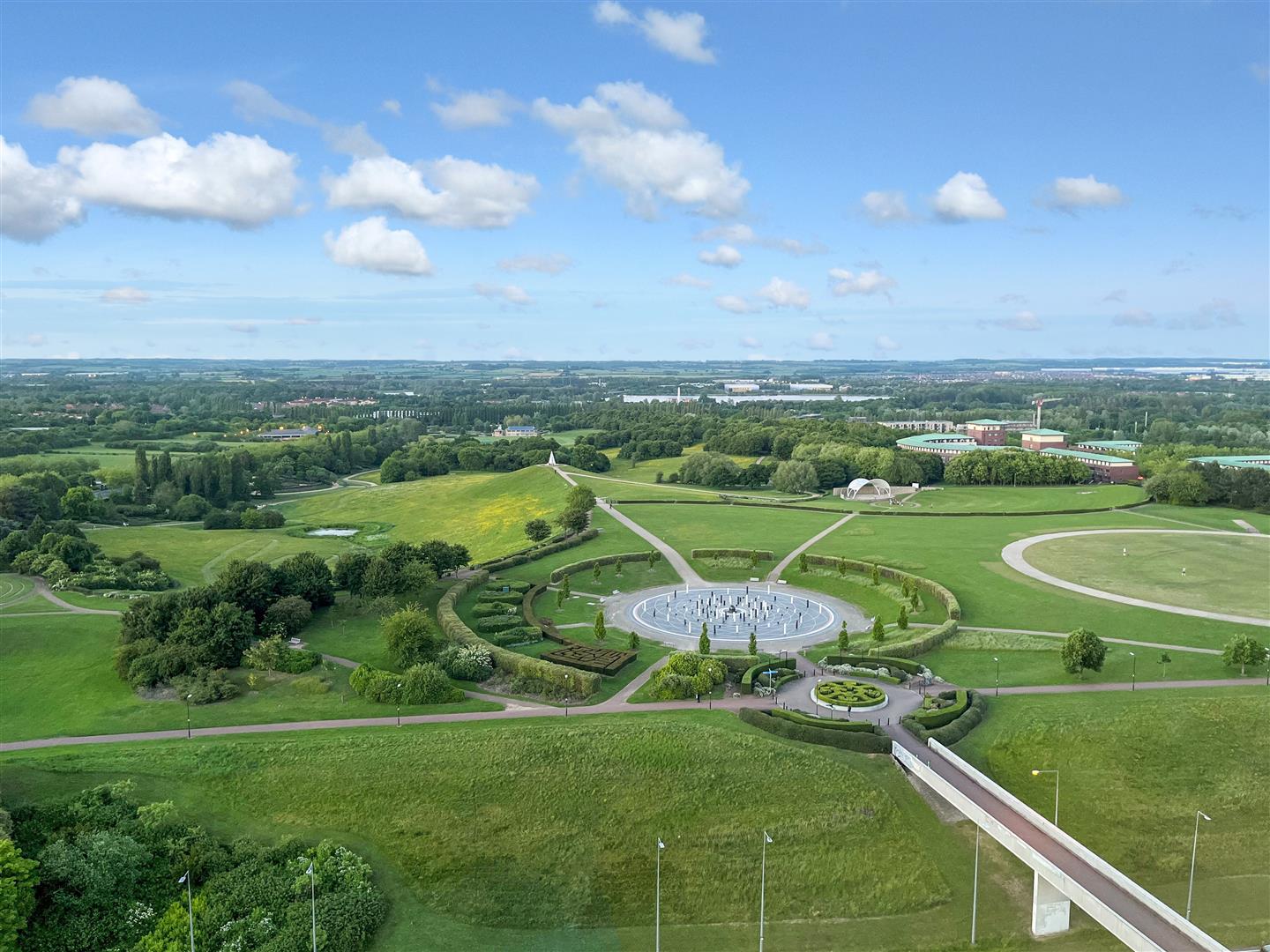 Germander Place, Conniburrow, Milton Keynes, MK14 - Image 3