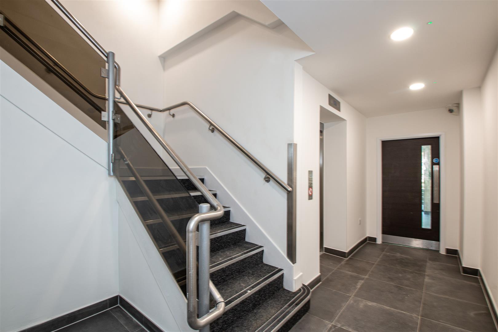 Silbury Boulevard, Milton Keynes, MK9 - Image 4