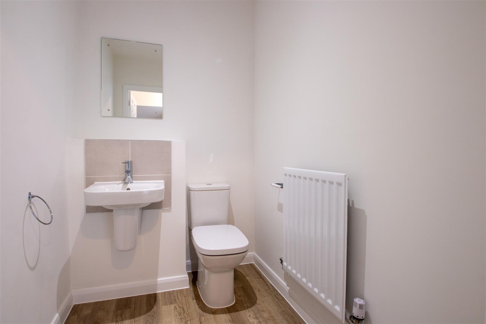 Eredine Crescent, Shenley Wood, Milton Keynes, MK5 - Image 6