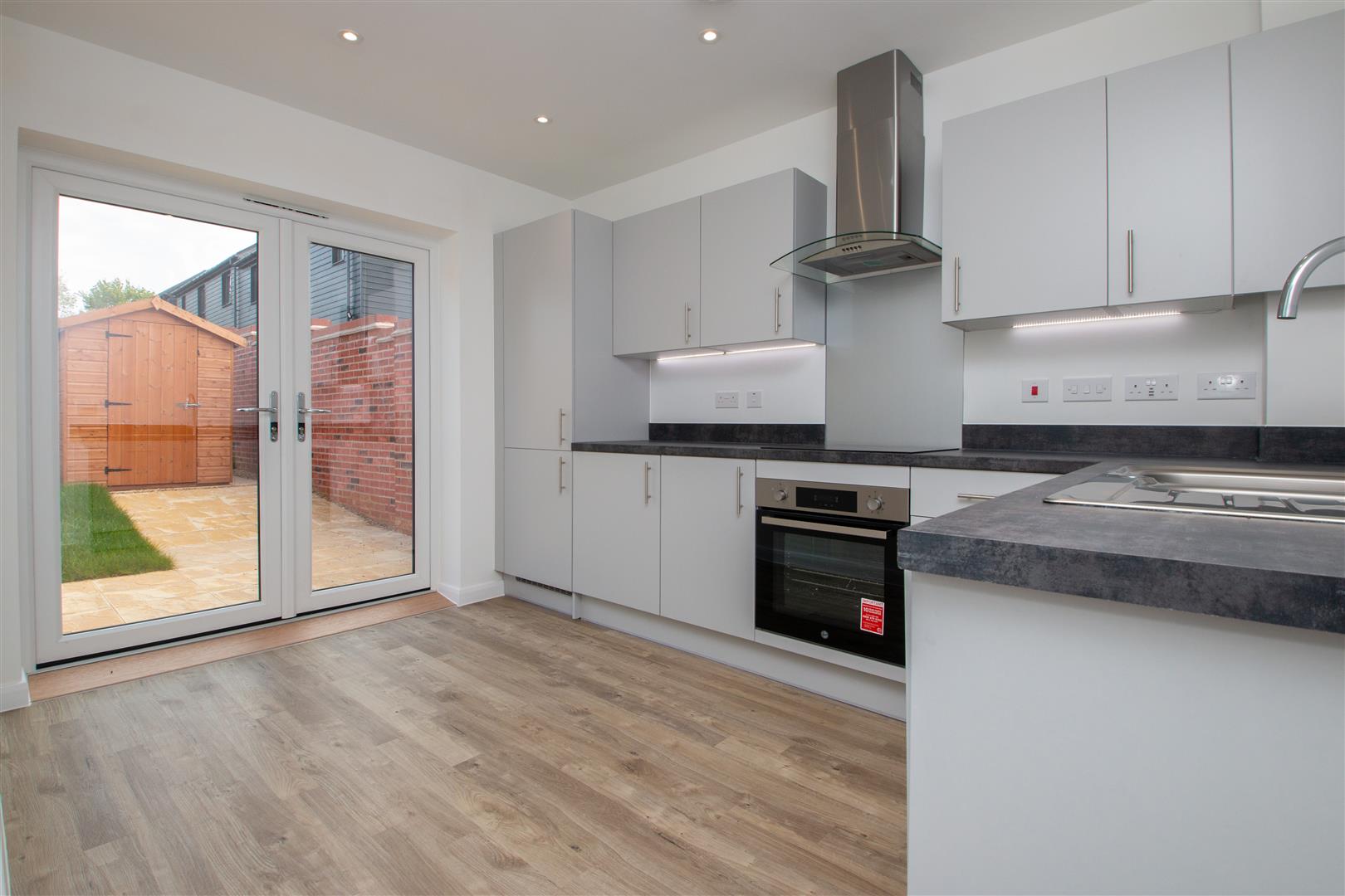 Eredine Crescent, Shenley Wood, Milton Keynes, MK5 - Image 9