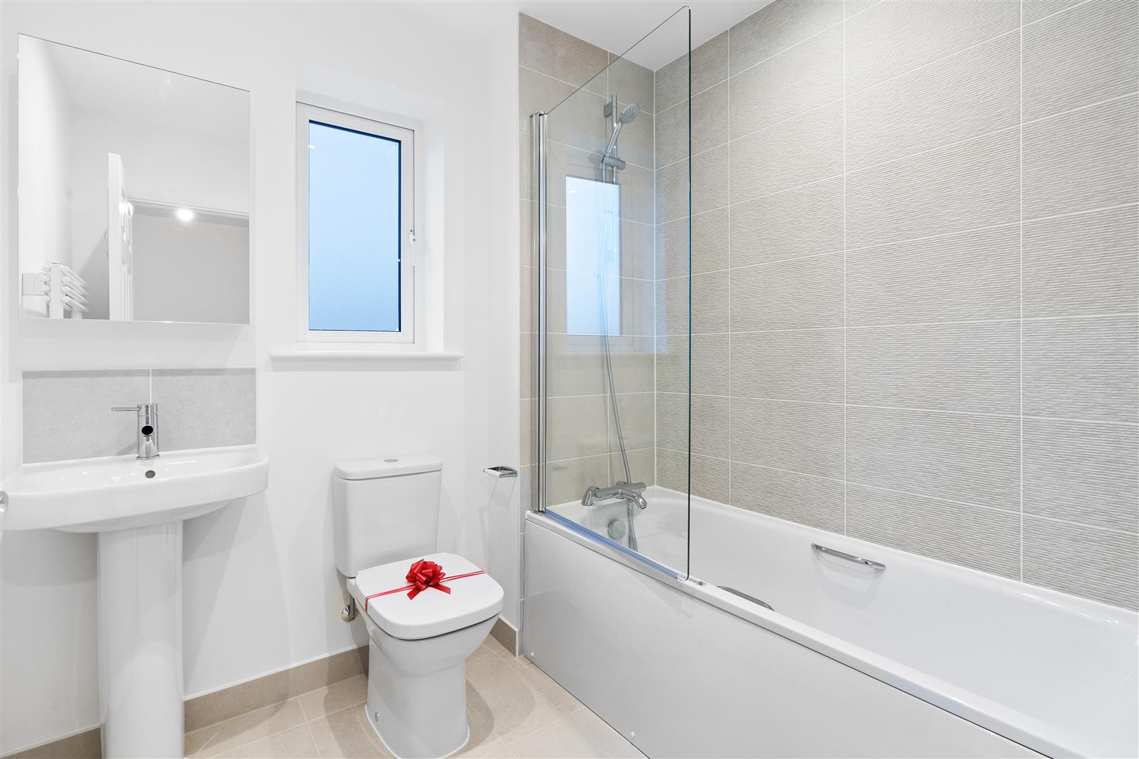 Lakenvelder Way, Whitehouse, Milton Keynes, MK8 - Image 4