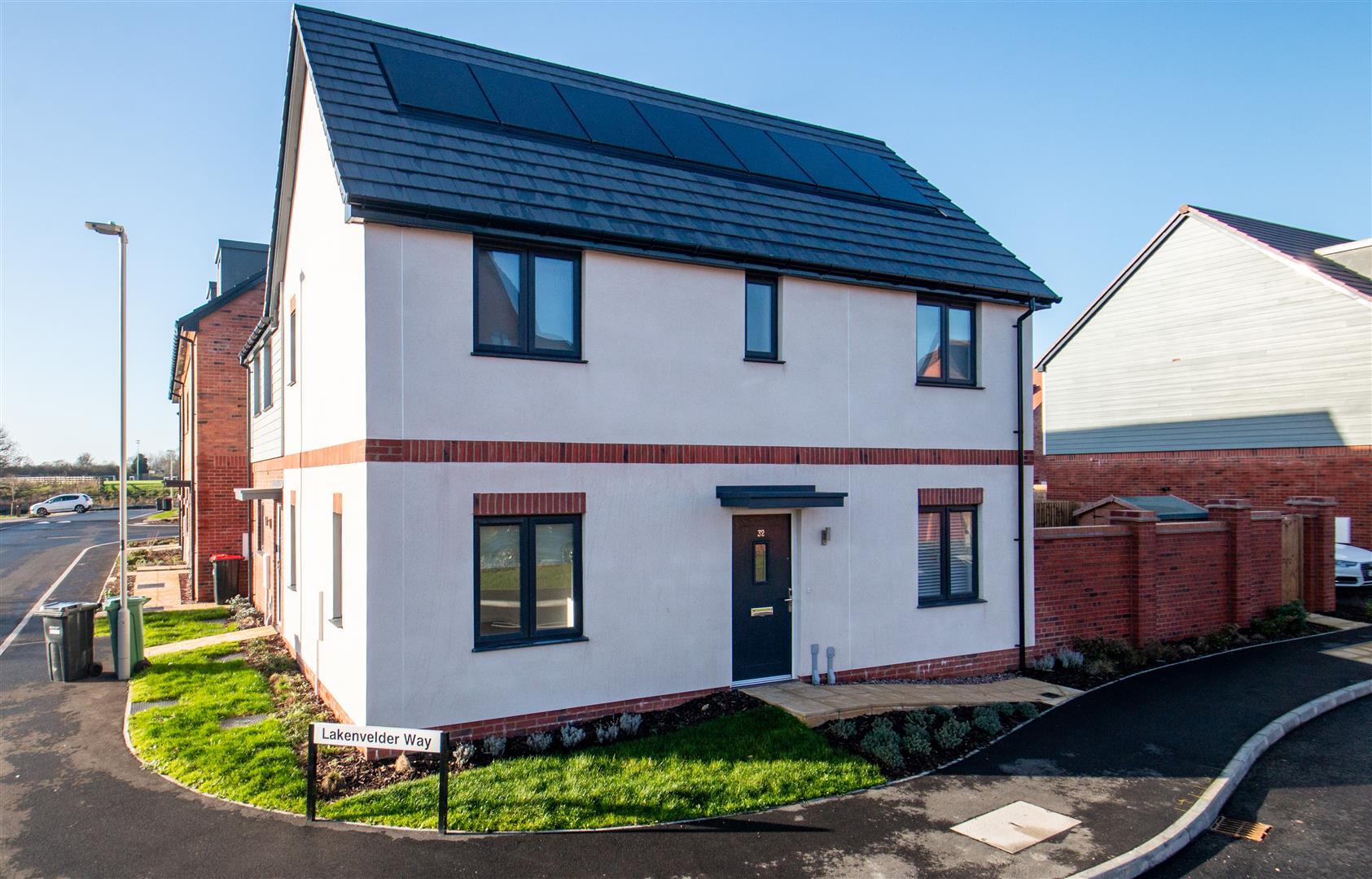 Parda Alpina Drive, Whitehouse, Milton Keynes, MK8