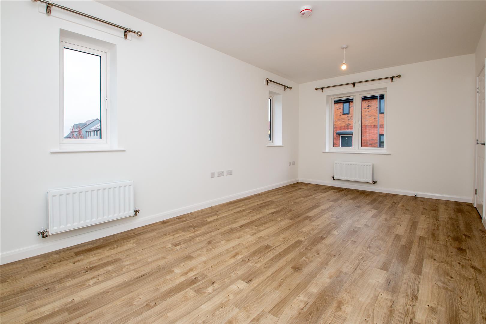 Parda Alpina Drive, Whitehouse, Milton Keynes, MK8 - Image 5