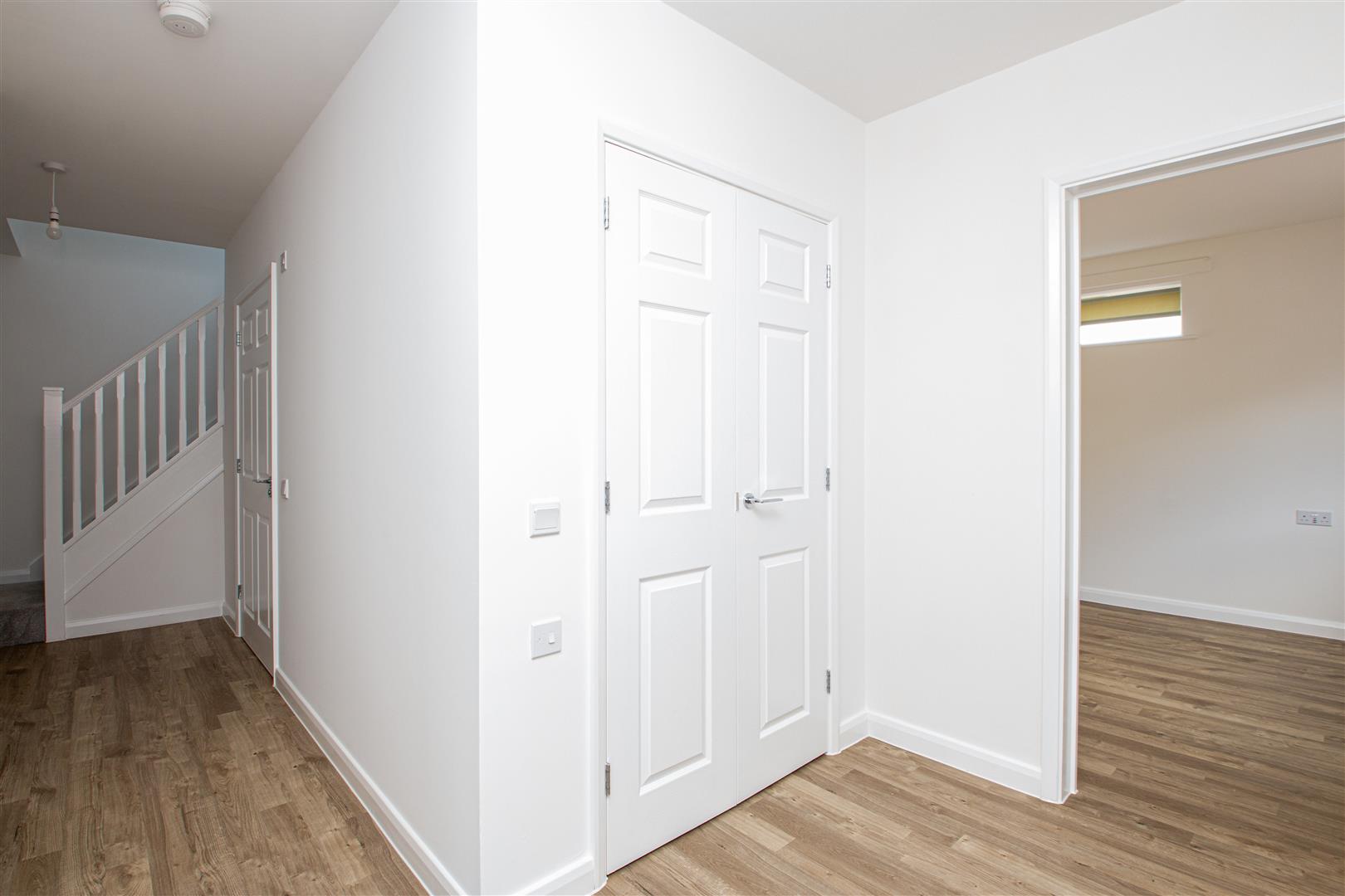 Eredine Crescent, Shenley Wood, Milton Keynes, MK5 - Image 7