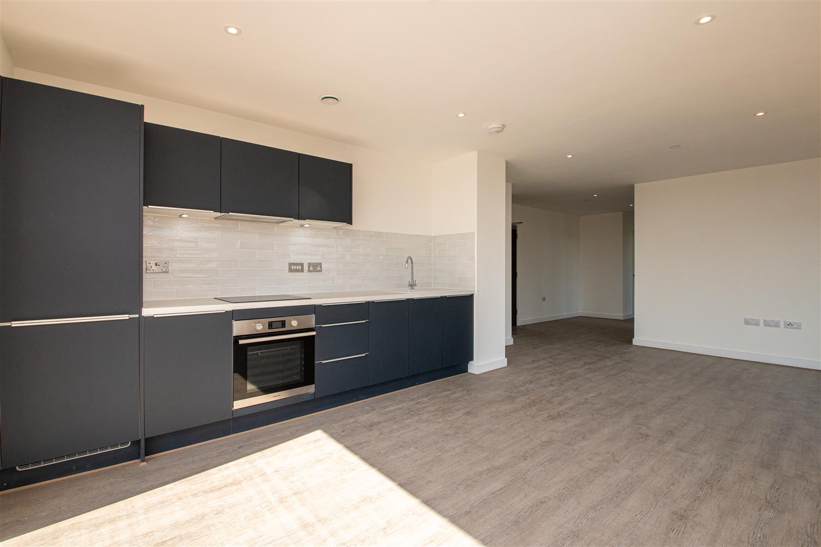 Silbury Boulevard, Milton Keynes, MK9 - Image 8