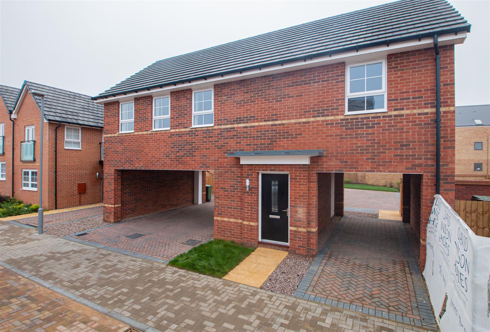 Lithgows Avenue, Brooklands, Milton keynes, MK10