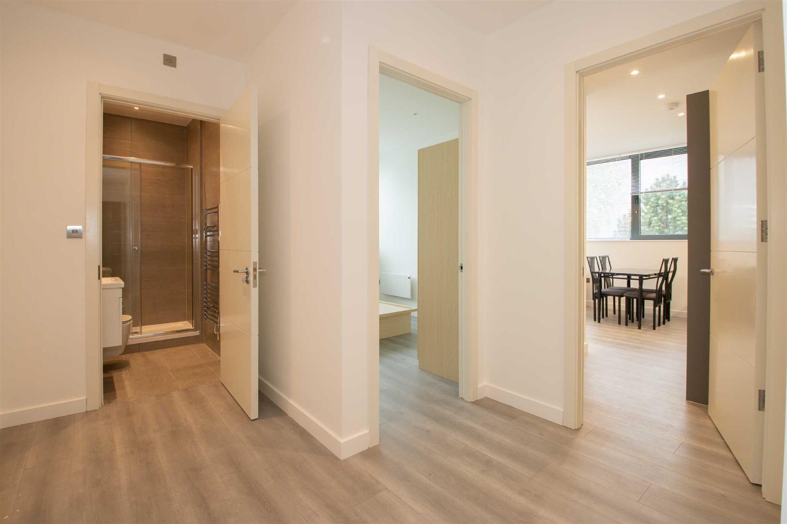 2 Foxhunter Drive, Linford Wood, Milton Keynes, MK14 - Image 4