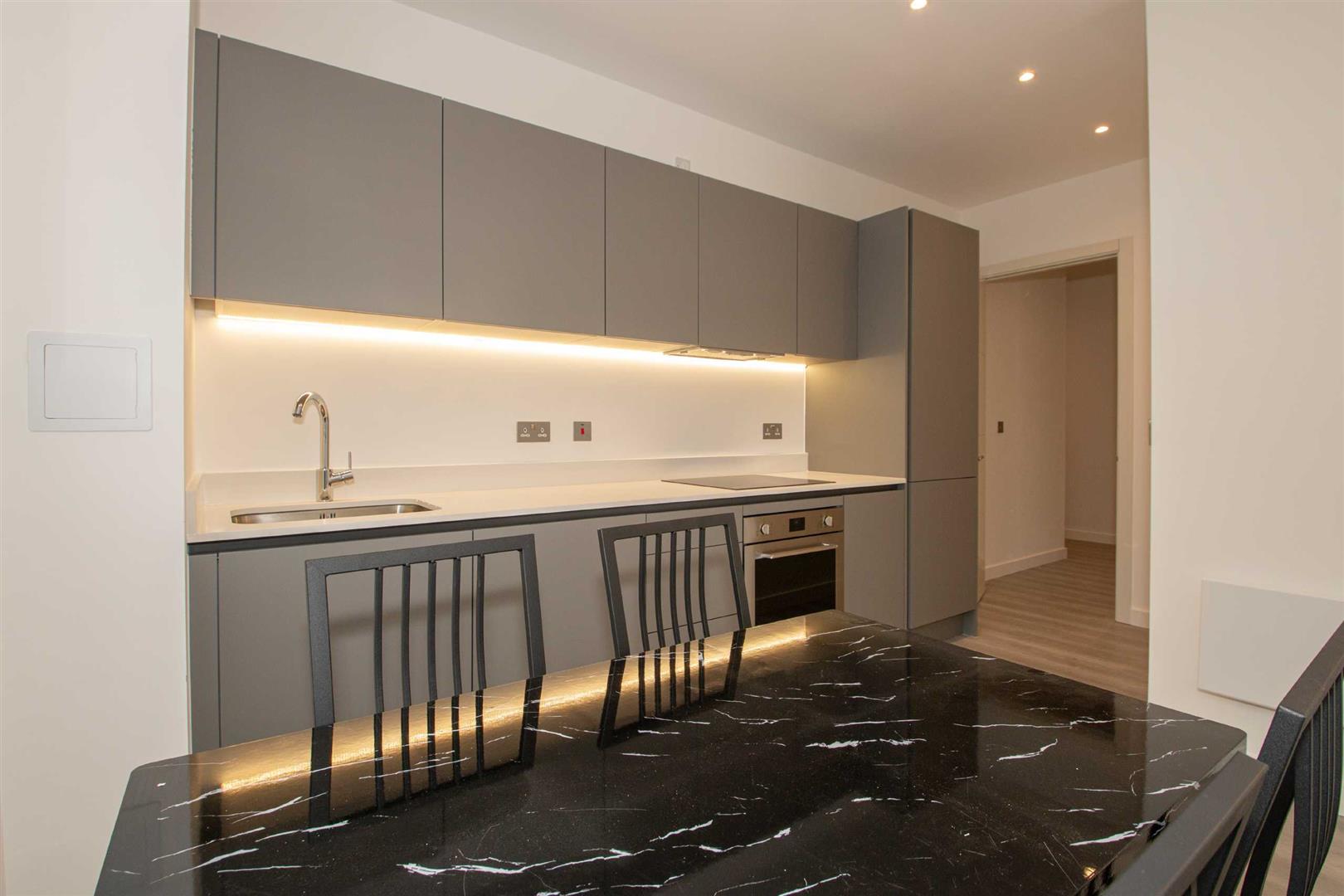 2 Foxhunter Drive, Linford Wood, Milton Keynes, MK14 - Image 7