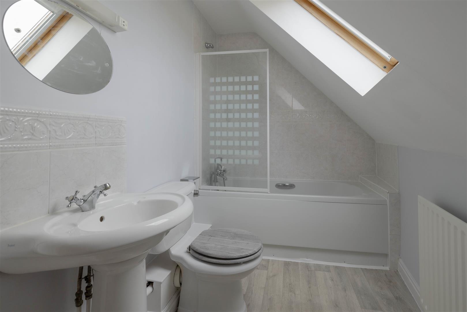 Clegg Square, Shenley Lodge, Milton Keynes, MK5 - Image 4