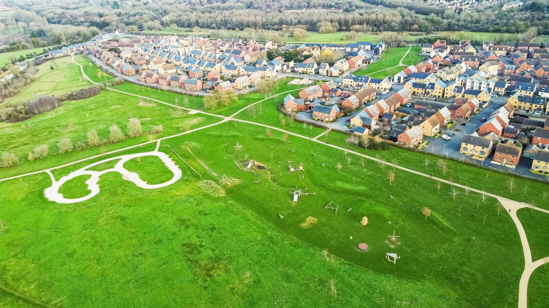 Selkirk Drive, Oakridge Park, Milton Keynes, MK14 - Image 7