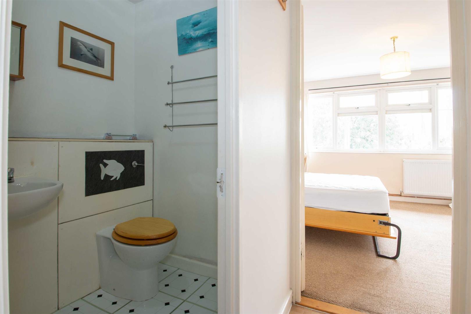 North Ninth Street, Central Milton Keynes, Milton Keynes, MK9 - Image 4