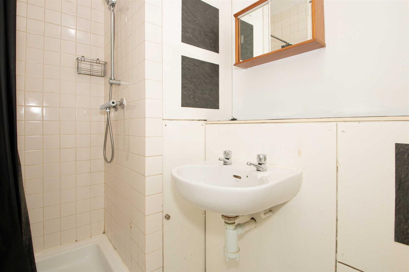 North Ninth Street, Central Milton Keynes, Milton Keynes, MK9 - Image 8