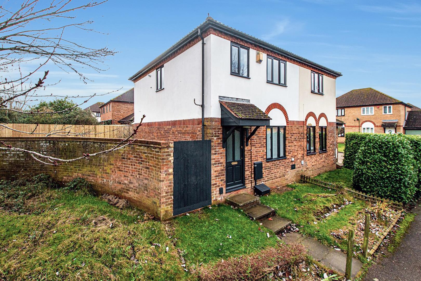 Studley Knapp, Walnut Tree, Milton Keynes, MK7