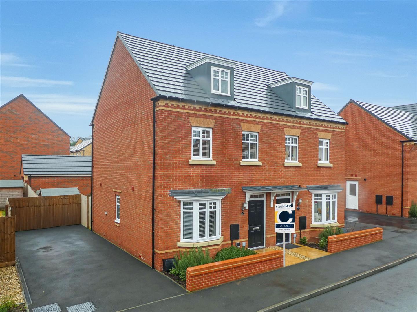 Bannister Drive, Eagle Farm South, Milton Keynes, MK17