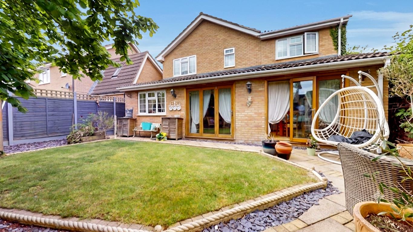 Yeats Close, Newport Pagnell, MK16 - Image 2