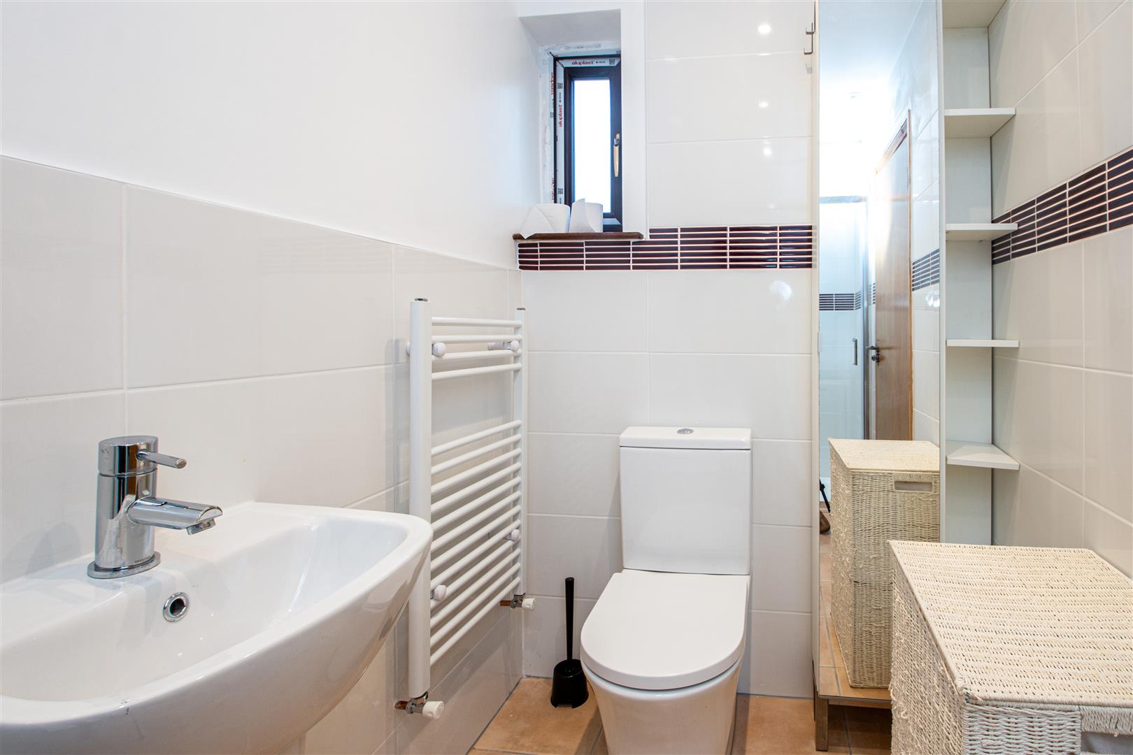 2 Krypton Close, Shenley Lodge, MK5 - Image 3