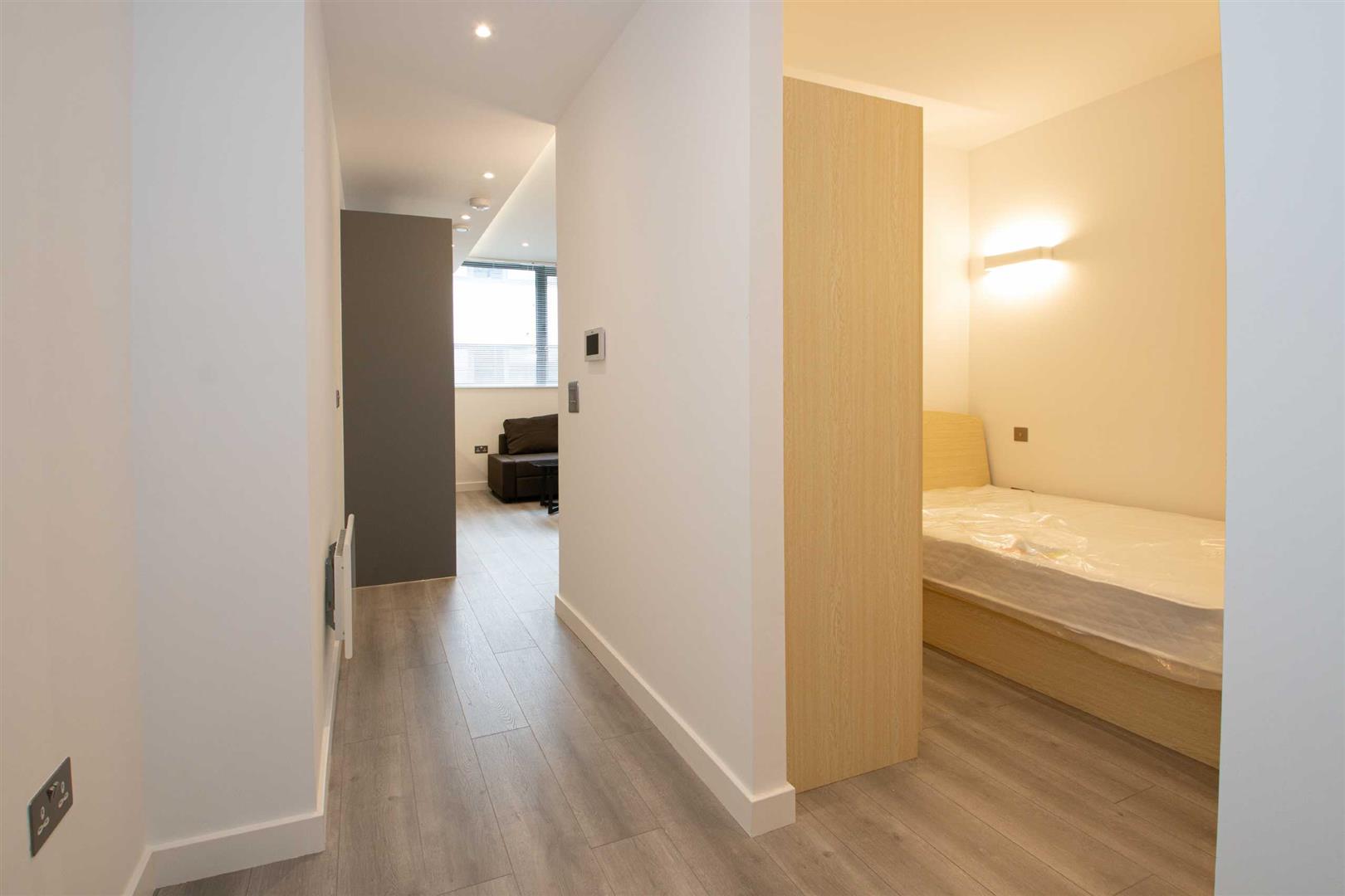 17 Capital Drive, Linford Wood, Milton Keynes, MK14