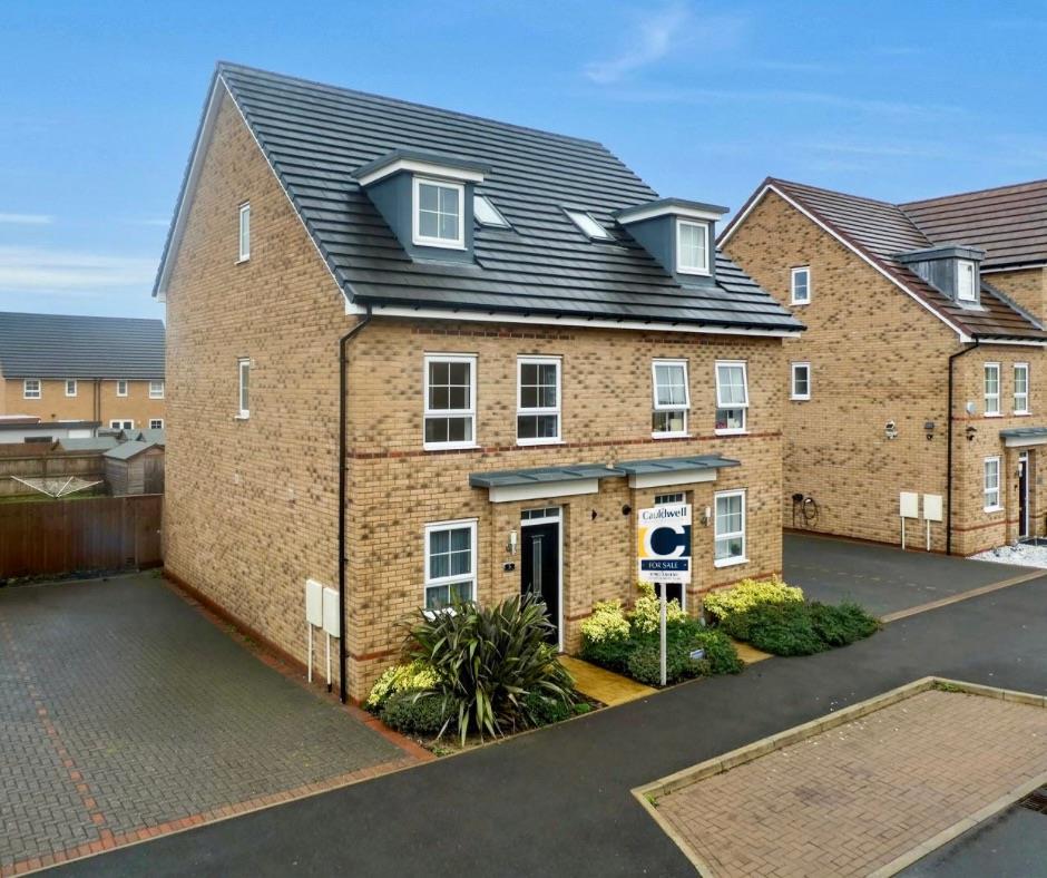 Defiance Avenue, Brooklands, Milton Keynes, MK10