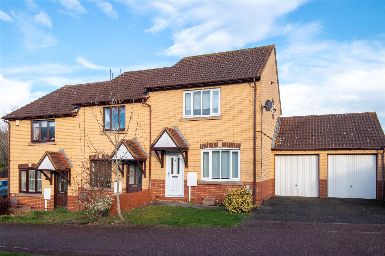 Wadhurst, Kents Hill, Milton Keynes, MK7