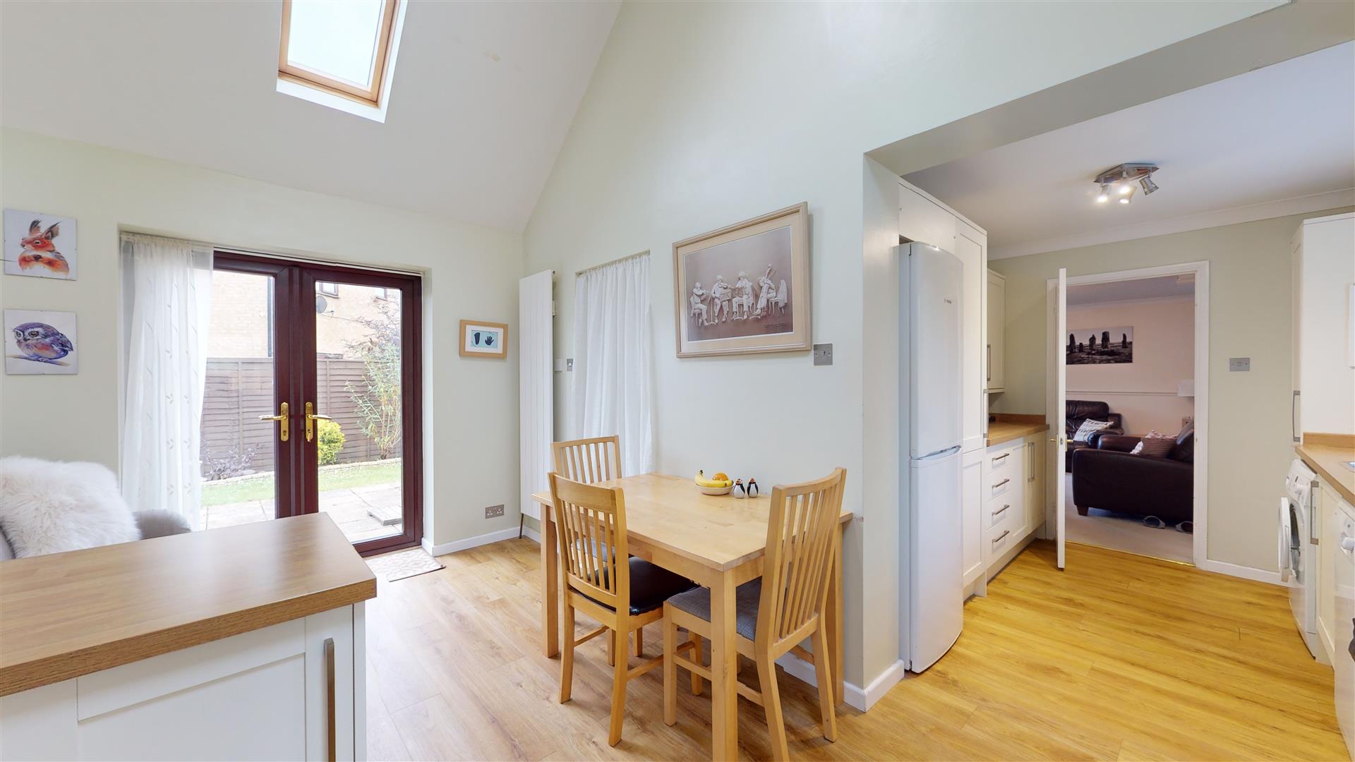 Chevalier Grove, Crownhill, Milton Keynes, MK8 - Image 2