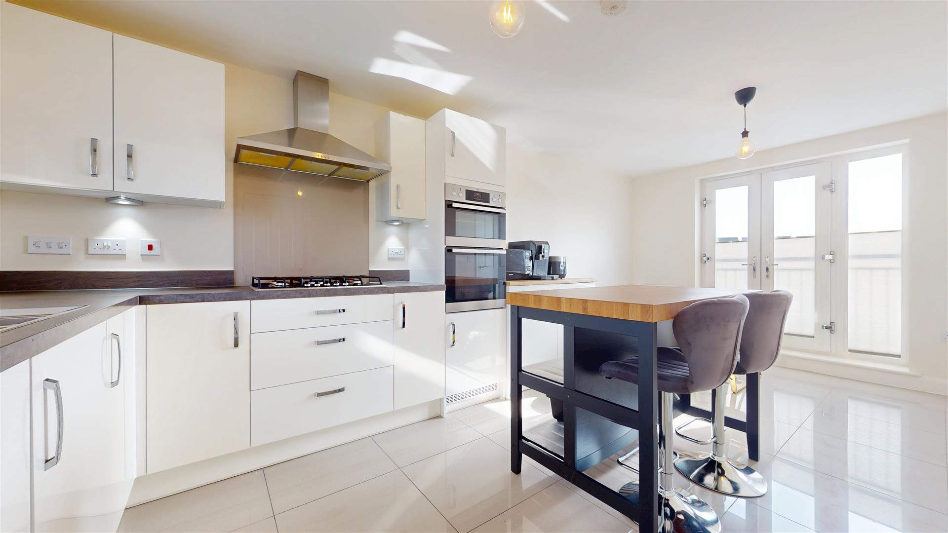 Vanguard Circle, Brooklands, Milton Keynes, MK10 - Image 4