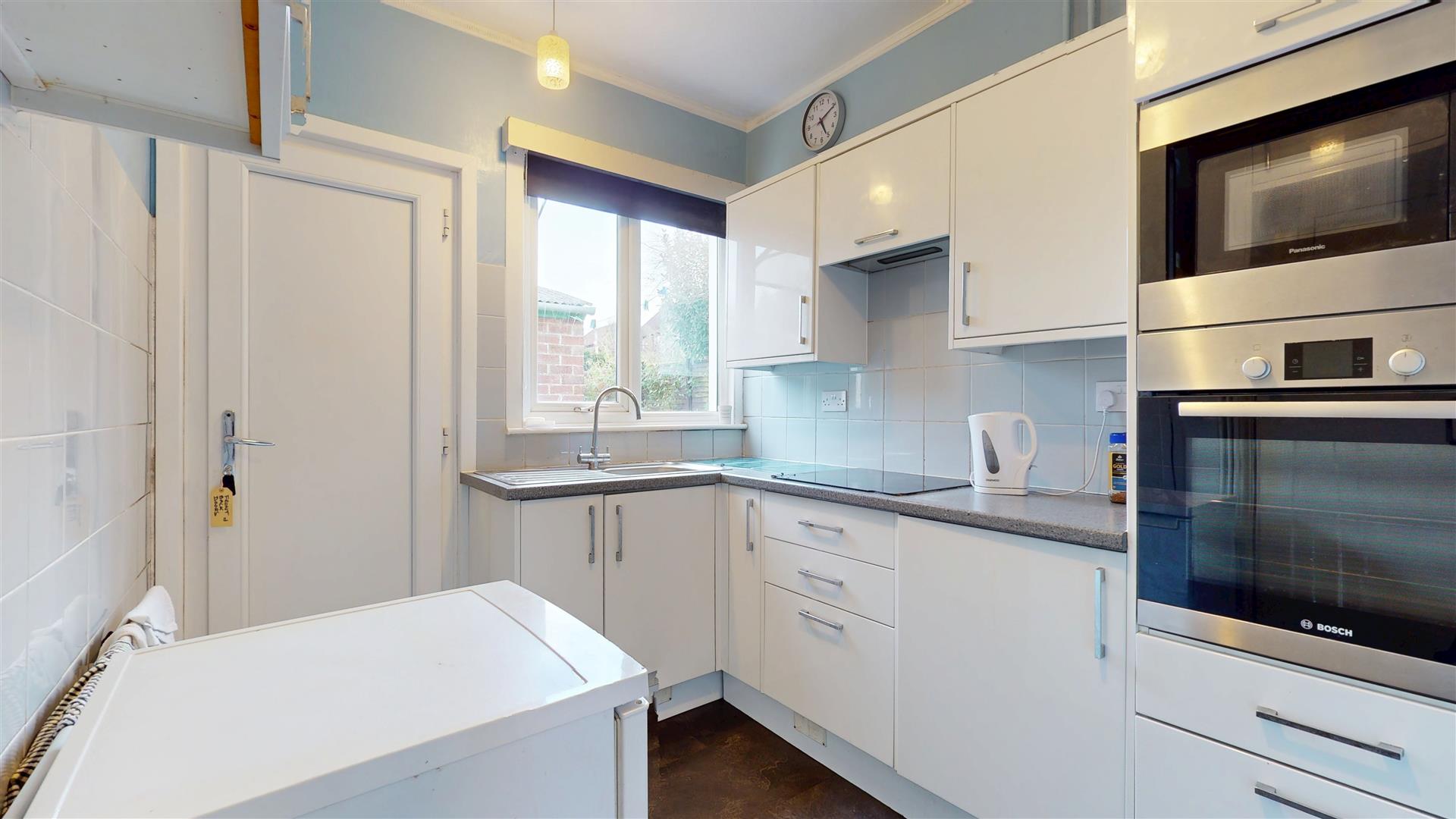 Bradwell Road, Loughton, Milton Keynes, MK5 - Image 5
