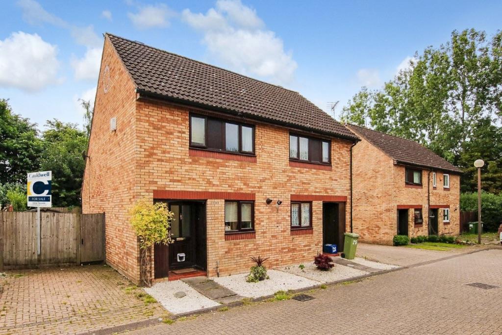 Colston Bassett, Emerson Valley, Milton Keynes, MK4 - Image 2
