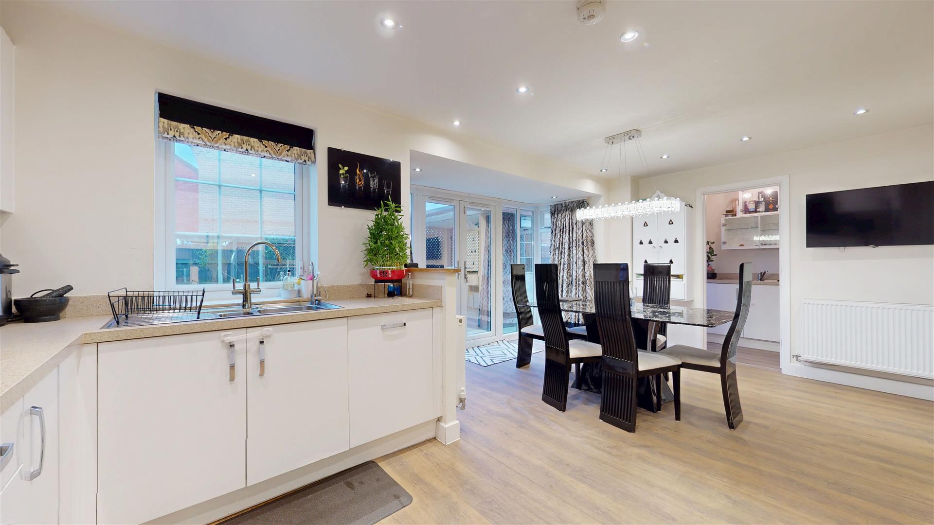 Olympic Crescent, Brooklands, Milton Keynes, MK10 - Image 5