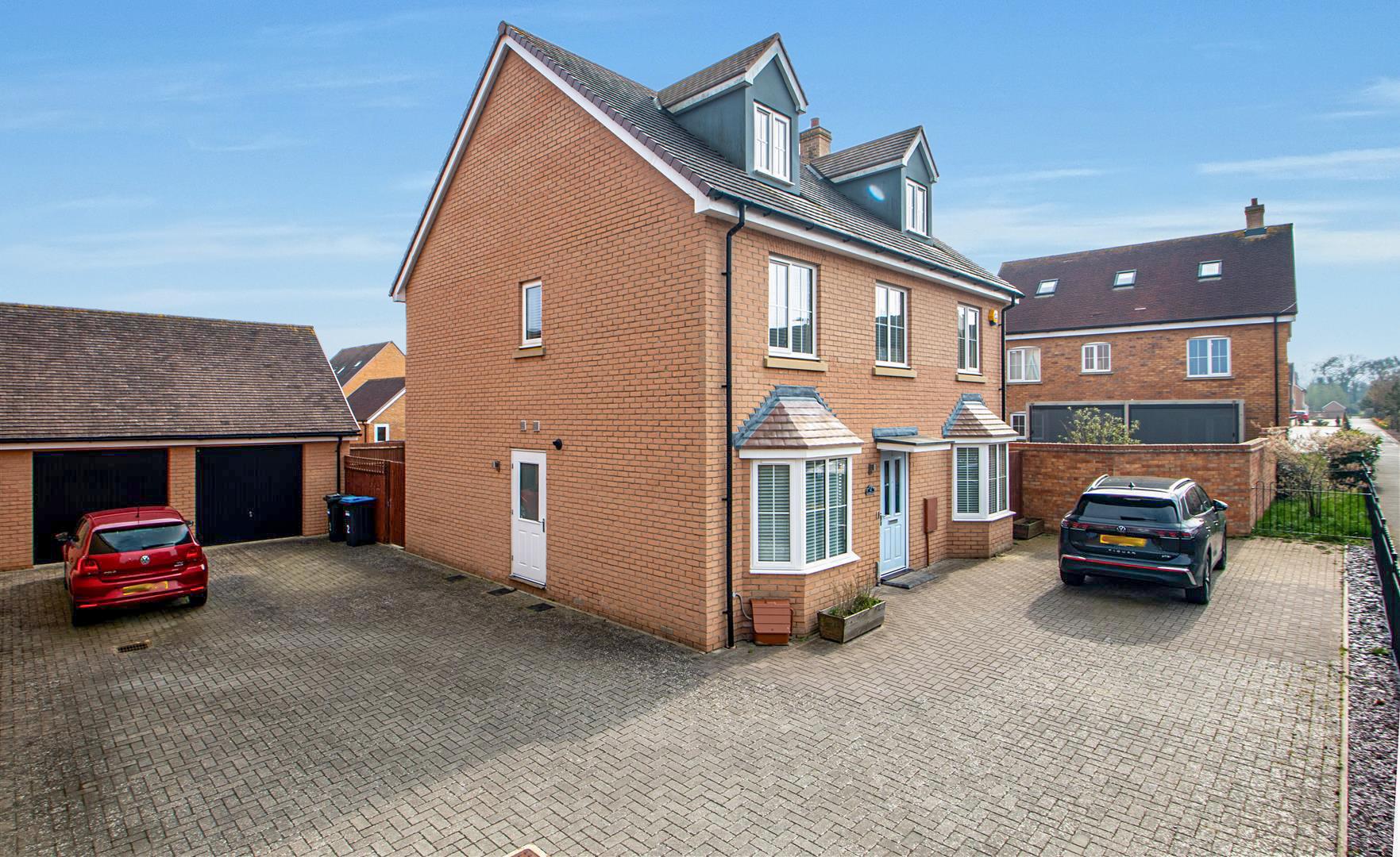 Cardiff Way, Kingsmead, Milton Keynes, MK4