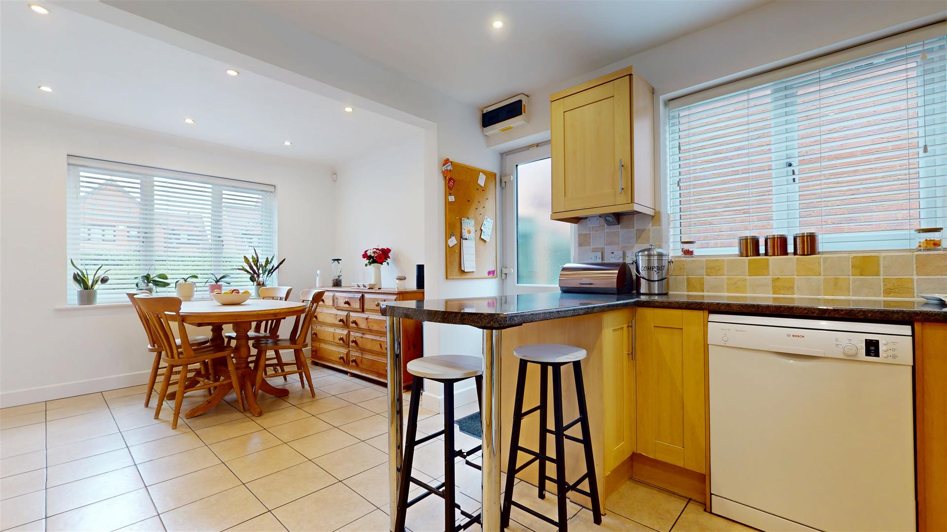 Wrens Park, Middleton, Milton Keynes, MK10 - Image 3
