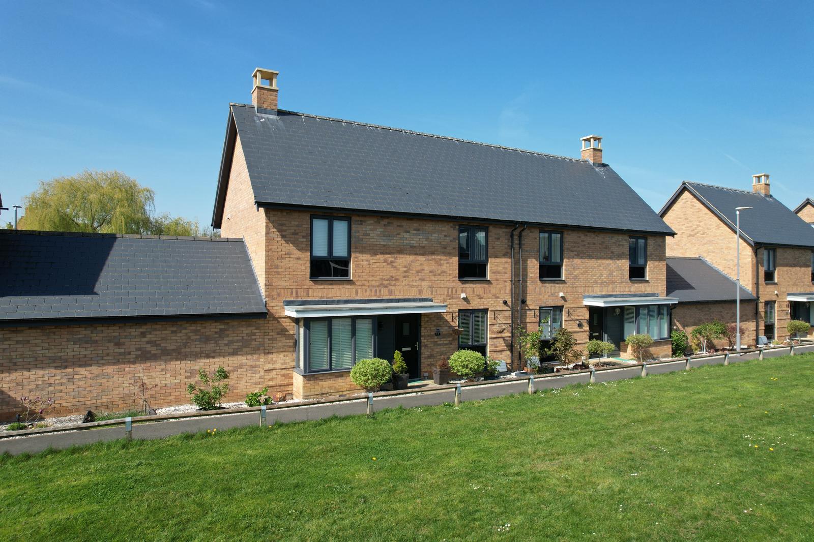 Hariana Close, Whitehouse, Milton Keynes, MK8