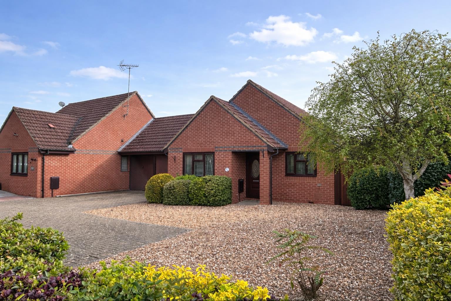 Claridge Drive, Middleton, Milton Keynes, MK10