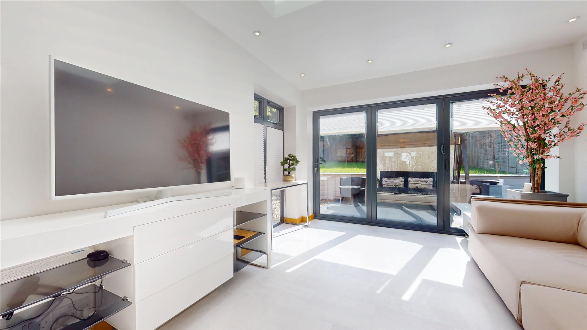 Colesbourne Drive, Downhead Park, Milton Keynes, MK15 - Image 4