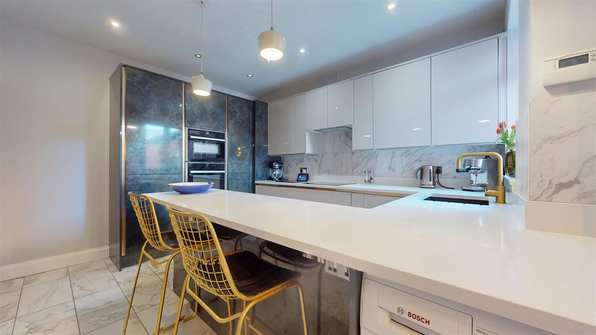 Peel Road, Wolverton, Milton Keynes, MK12 - Image 7