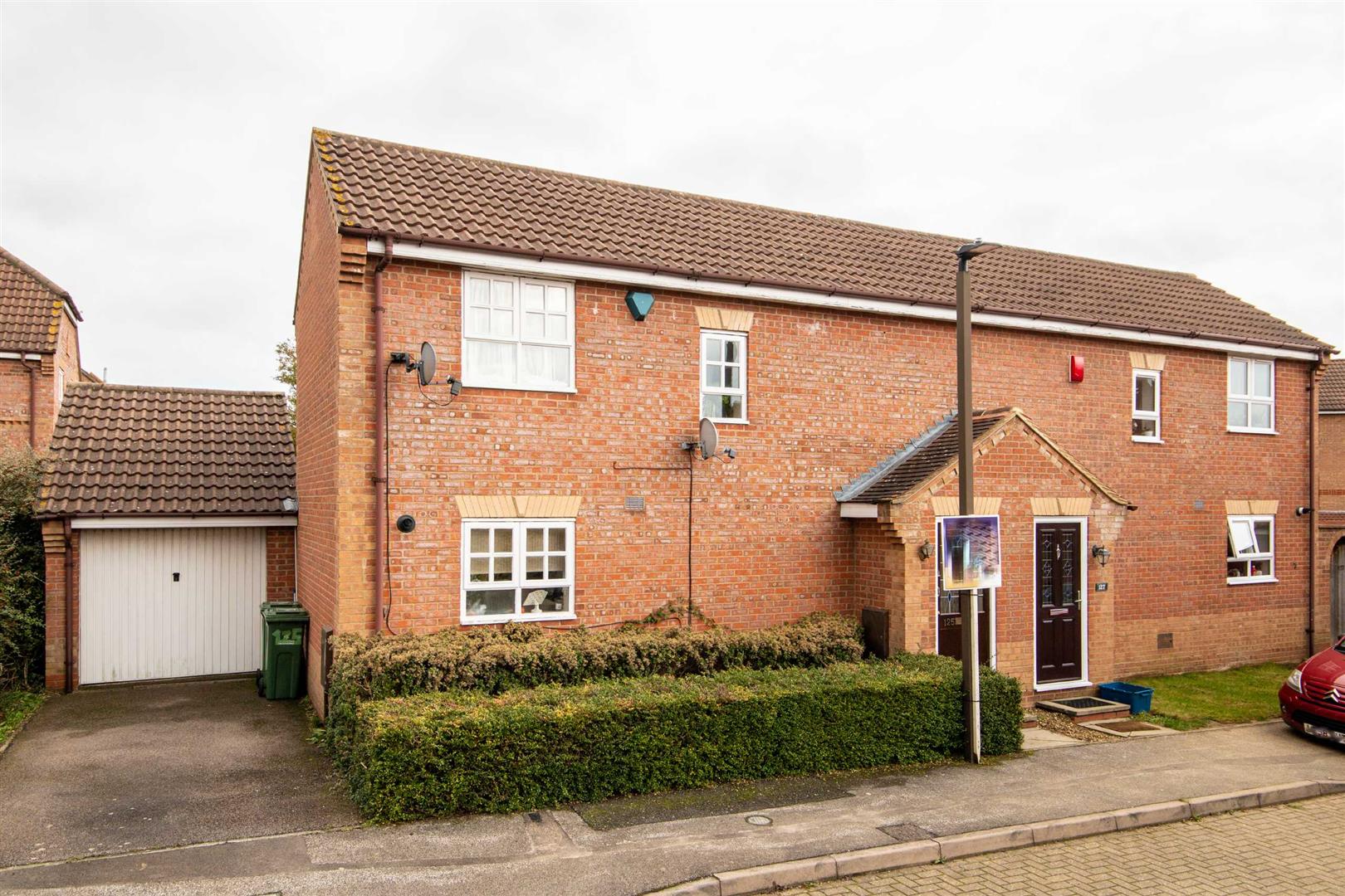 Kirkstall Place, Oldbrook, Milton Keynes, MK6
