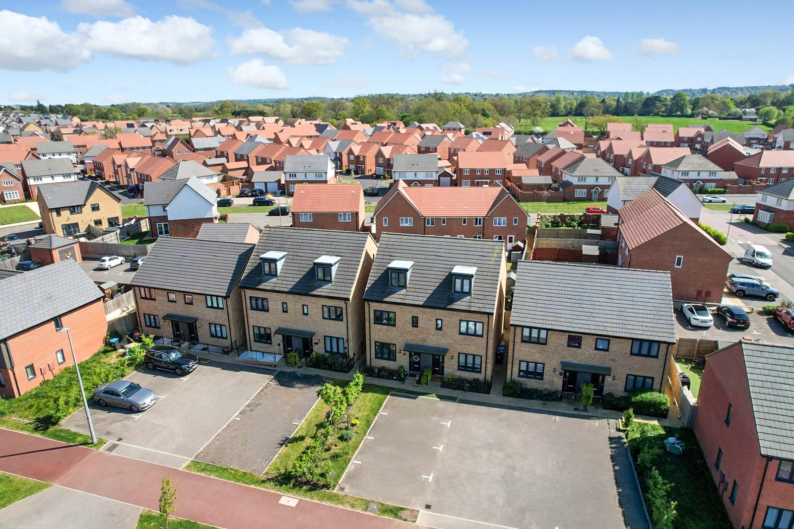 Burney Drive, Eagle Farm South, Milton Keynes, MK17
