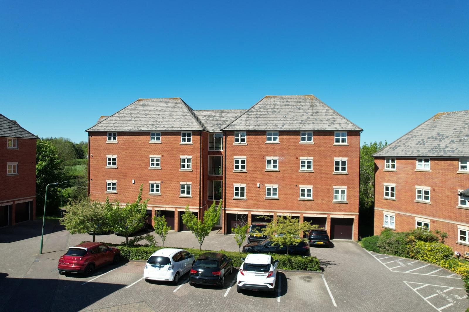 Darwin Close, Medbourne, Milton Keynes, MK5