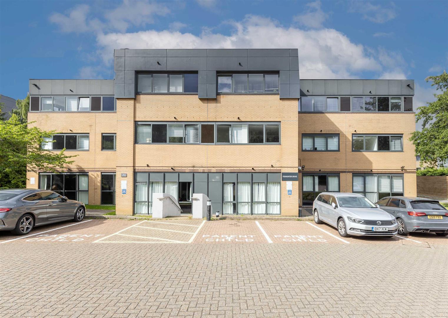 2 Foxhunter Drive, Linford Wood, Milton Keynes, MK14