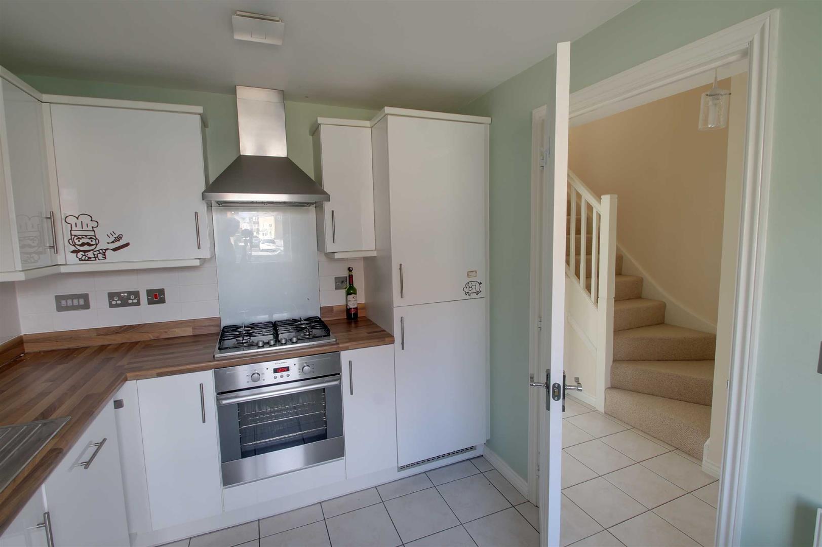 Warwick Avenue, Broughton, Milton Keynes, MK10 - Image 7