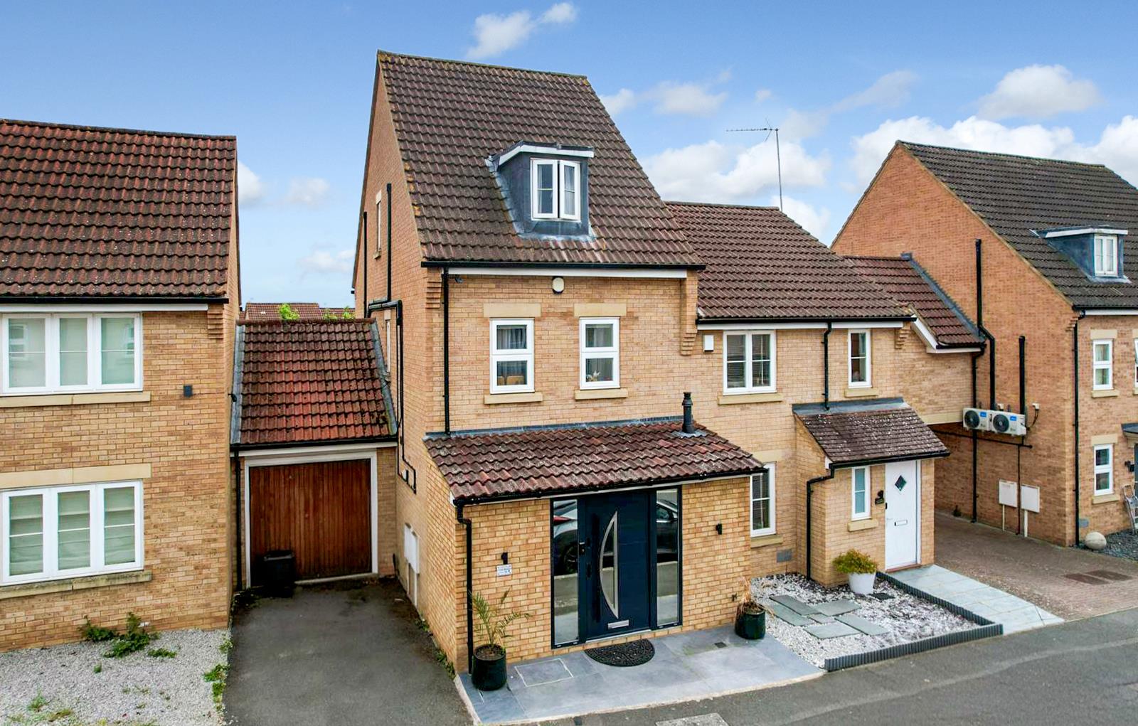 Fonda Meadows, Oxley Park, Milton Keynes, MK4