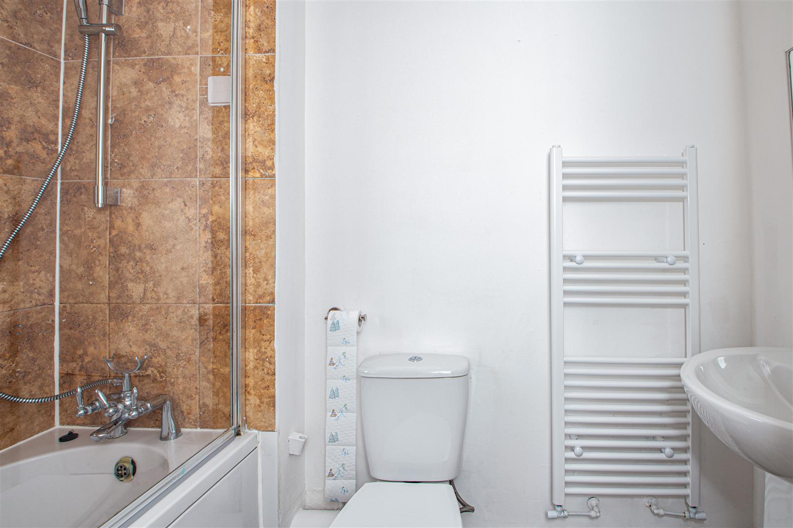 Chipping Vale, Emerson Valley, Milton Keynes, MK4 - Image 3