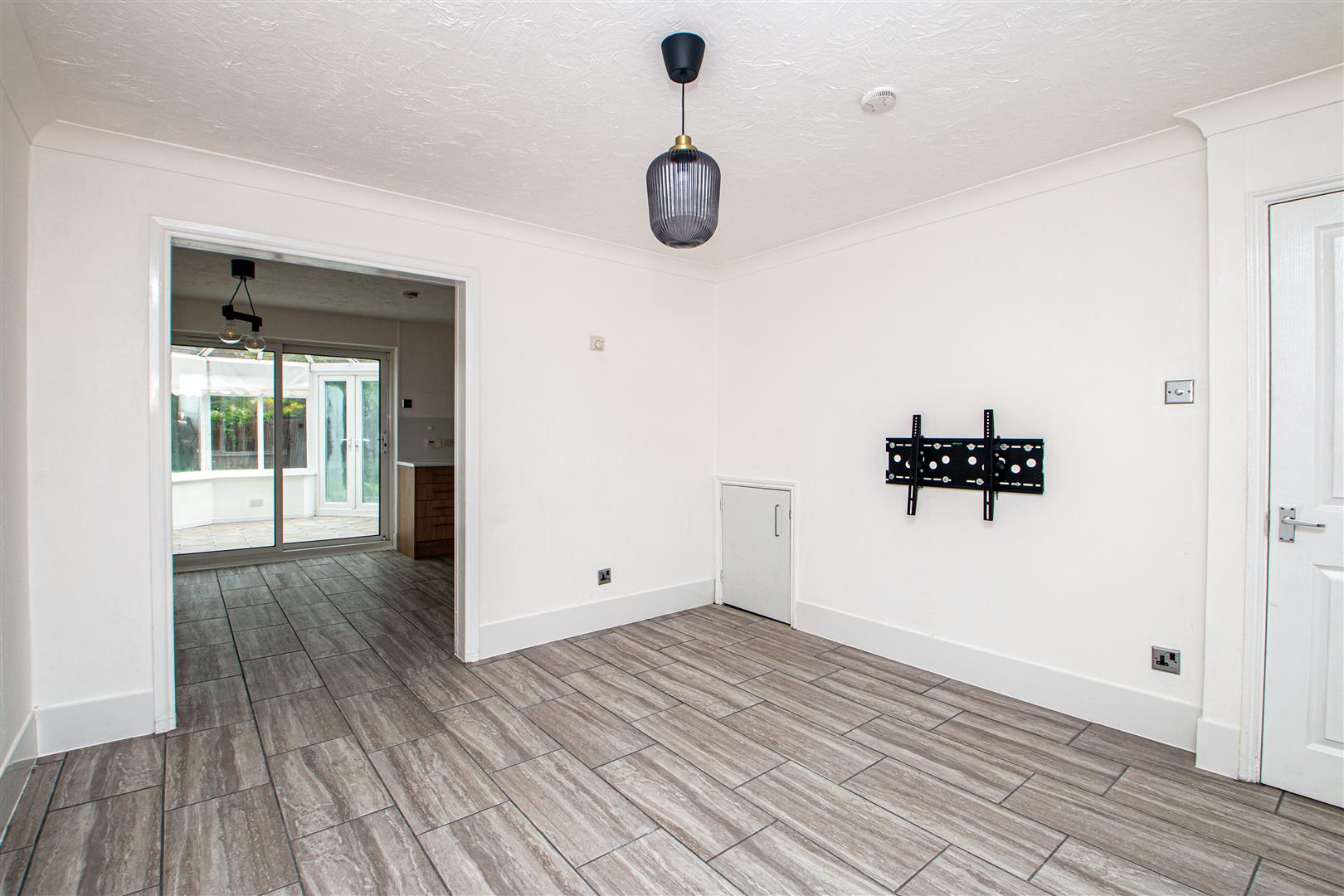 Chipping Vale, Emerson Valley, Milton Keynes, MK4 - Image 5