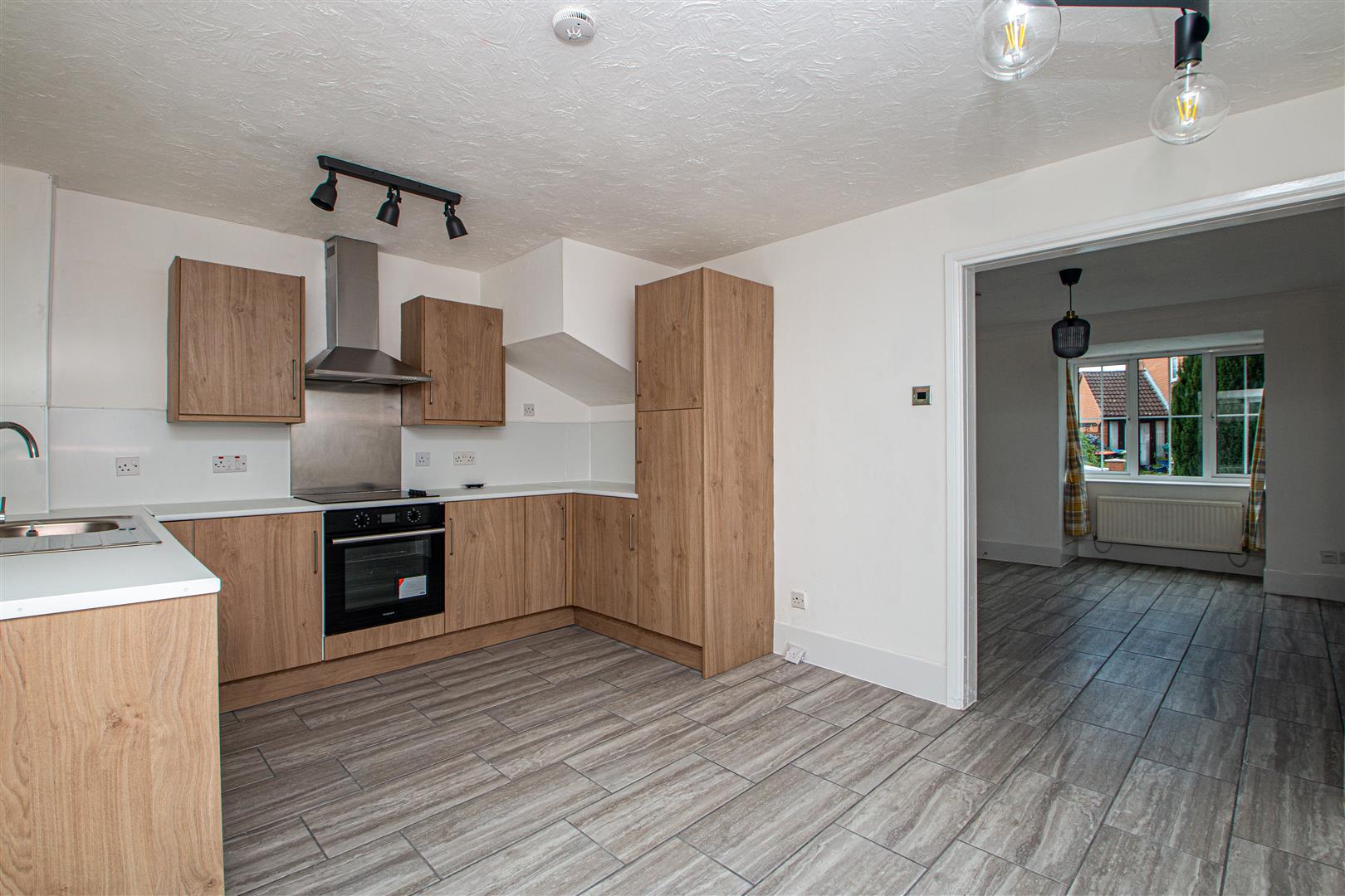 Chipping Vale, Emerson Valley, Milton Keynes, MK4 - Image 8