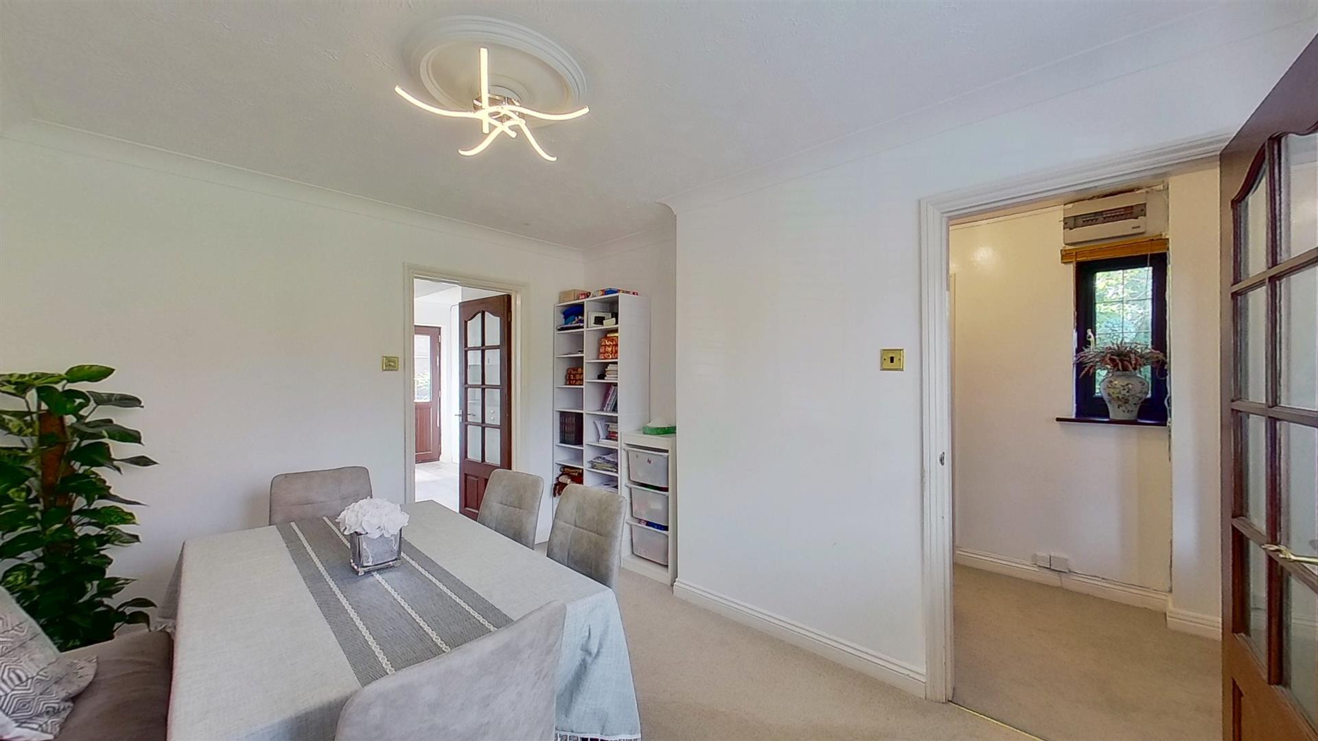 Thirsk Gardens, Bletchley, Milton Keynes, MK3 - Image 8