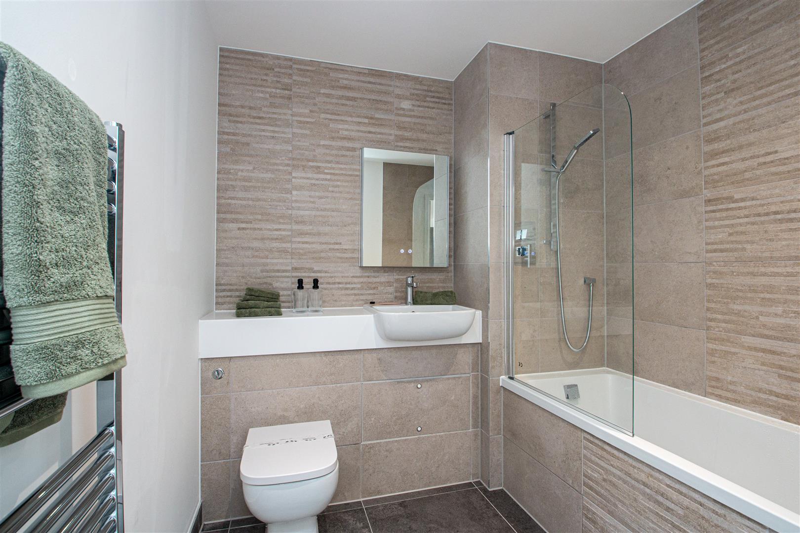 Silbury Boulevard, Milton Keynes, MK9 - Image 8