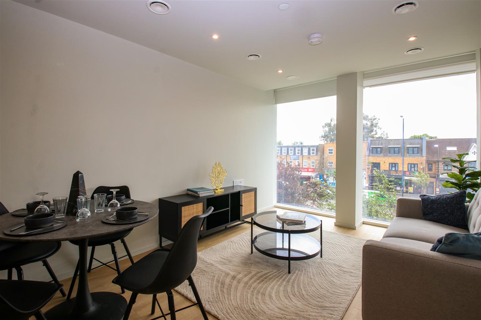 785 Bath Road, Hounslow, TW5 - Image 4