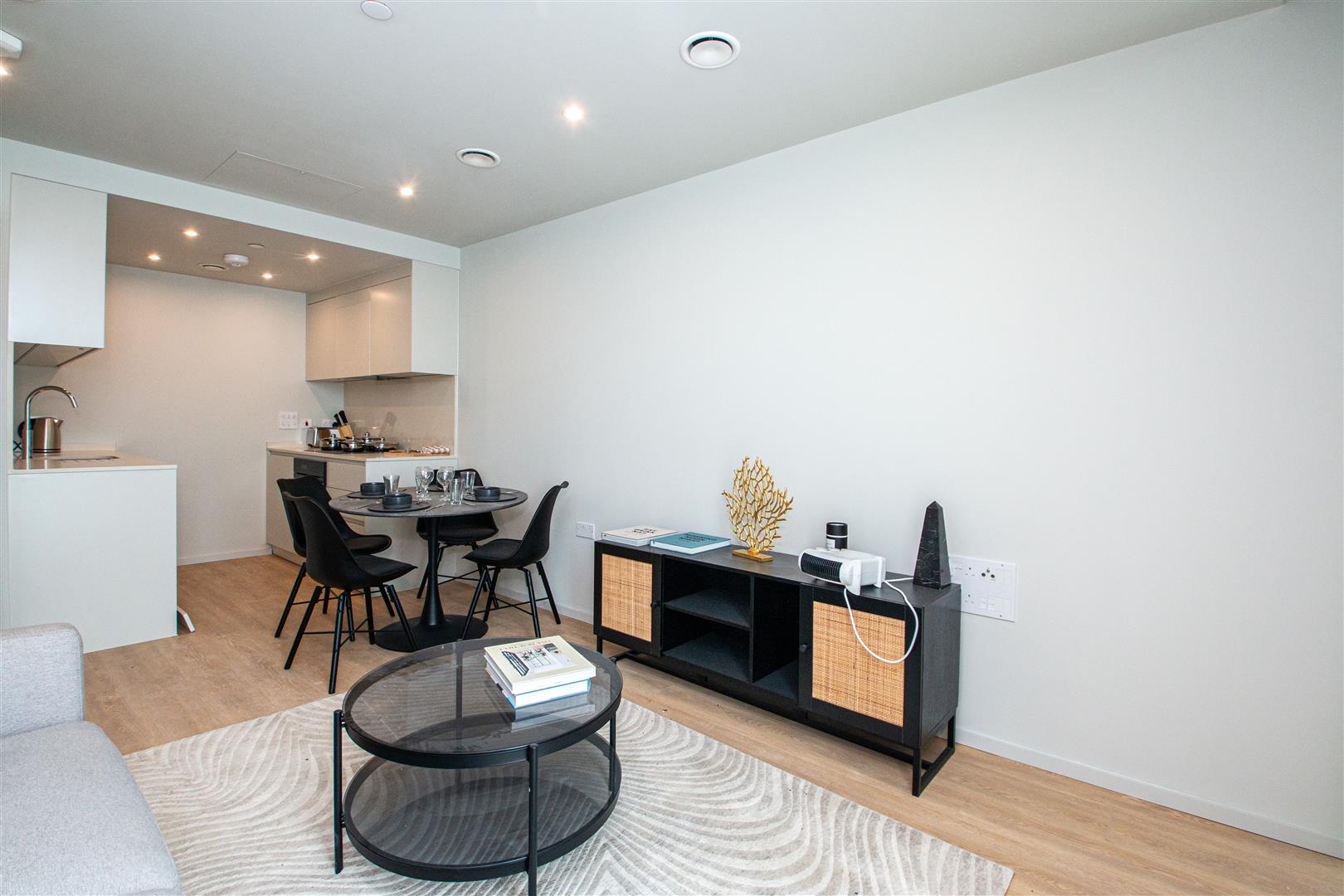 785 Bath Road, Hounslow, TW5 - Image 5