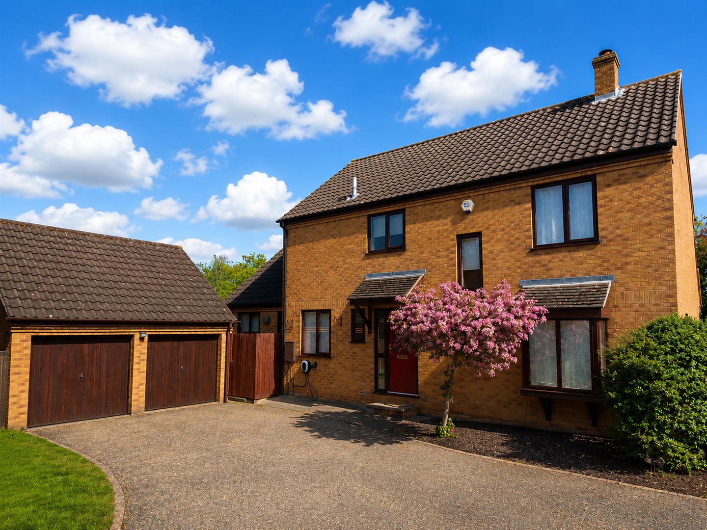Chatsworth, Great Holm, Milton Keynes, MK8
